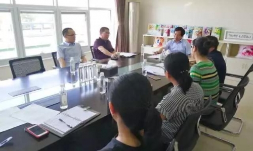 雄鹰京宠展与朗诺、兰多湾的负责人在天津会面洽谈合作!